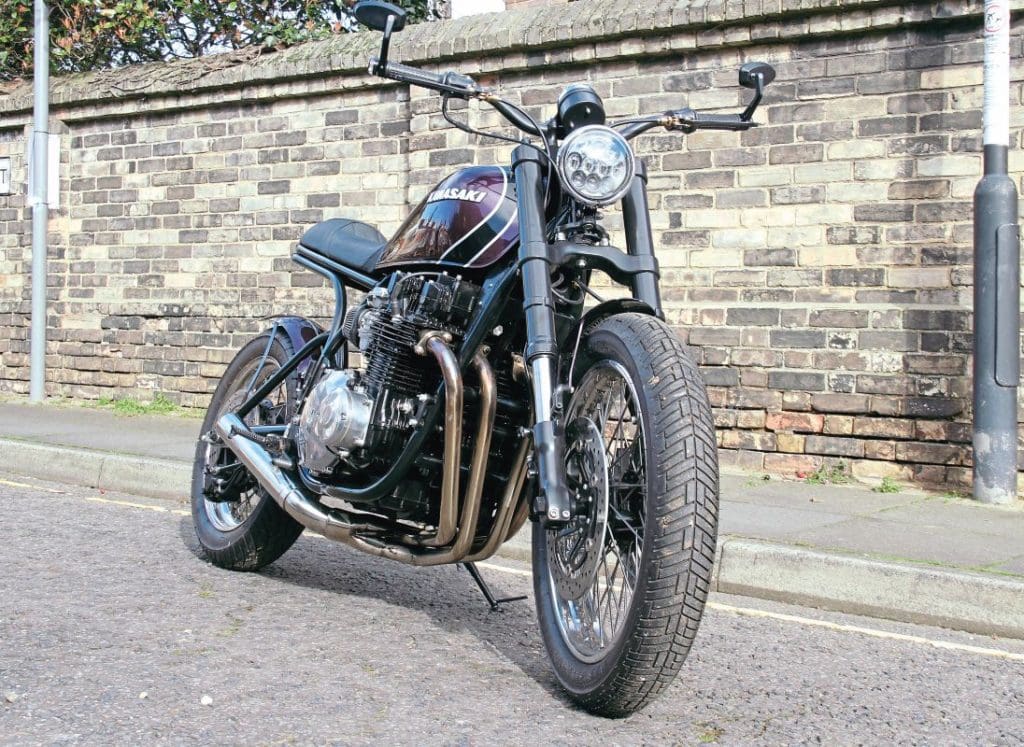 With the current fashion for doing up older Japanese bikes, particularly Kawasaki Zeds, Suzuki GSs and GSXs, and Yamaha RDs and YPVSs, in a ‘restomod’ (restored and modernised) style, it’s good to see that some out there don’t slavishly follow the herd…
